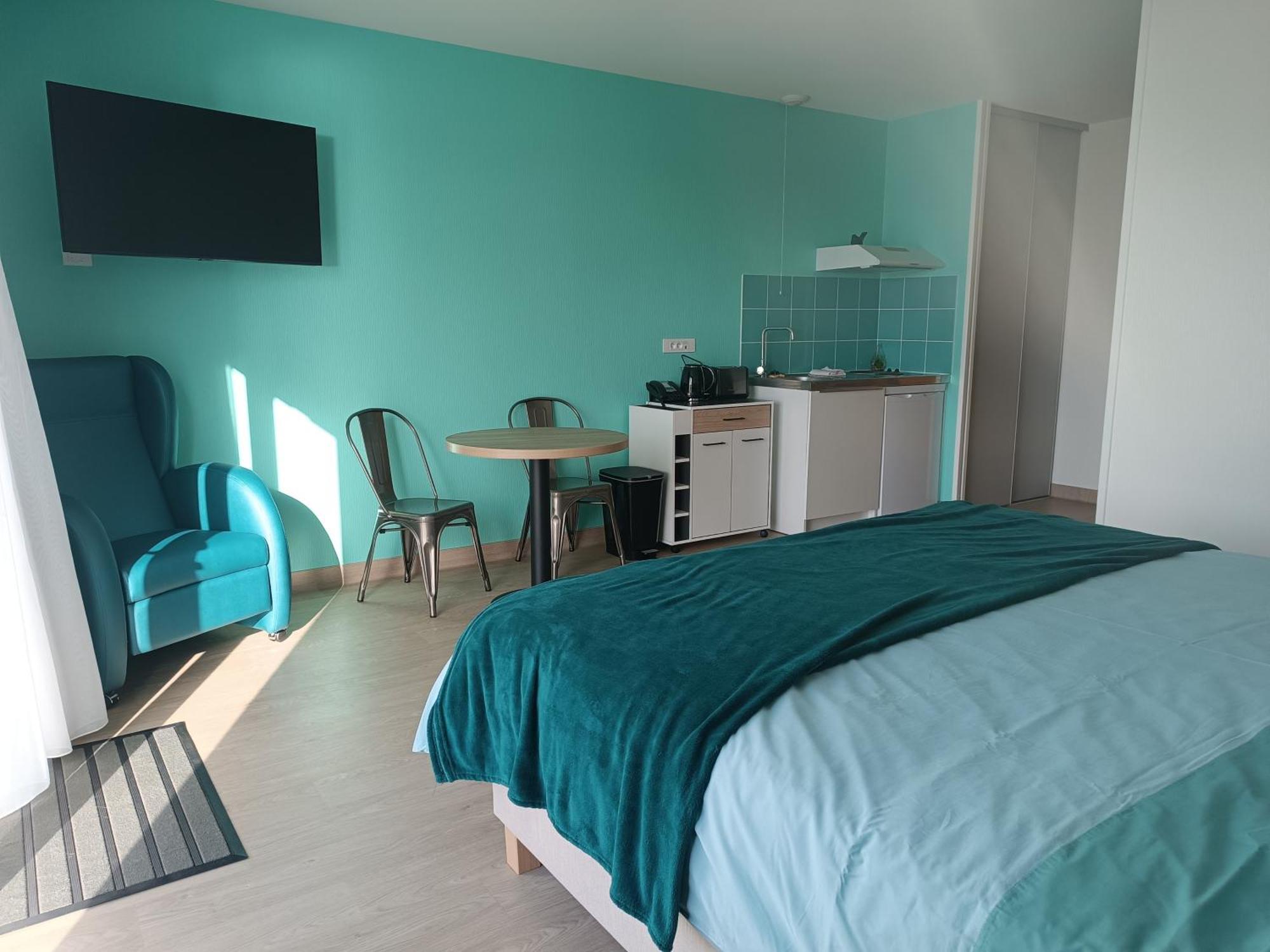 Relais Les Rives Du Lac Coulonges-sur-Sarthe Ngoại thất bức ảnh